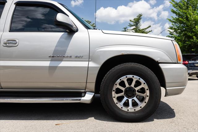 used 2004 Cadillac Escalade EXT car, priced at $4,800
