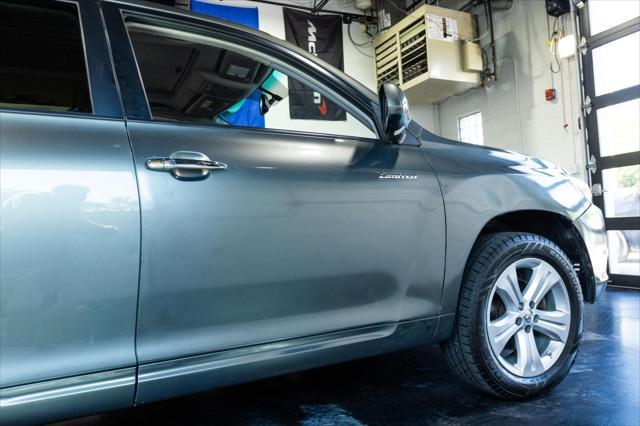 used 2008 Toyota Highlander car, priced at $8,800