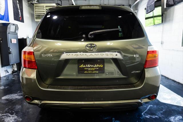 used 2008 Toyota Highlander car, priced at $8,800