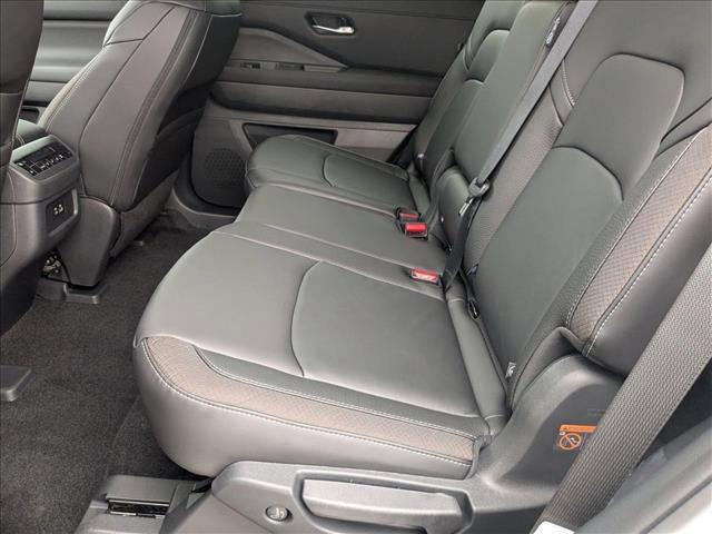 new 2025 Nissan Pathfinder car, priced at $37,527