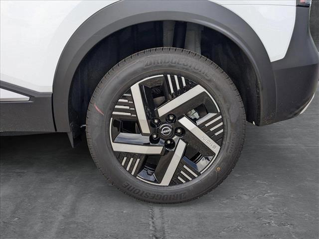 new 2025 Nissan Kicks car, priced at $24,623