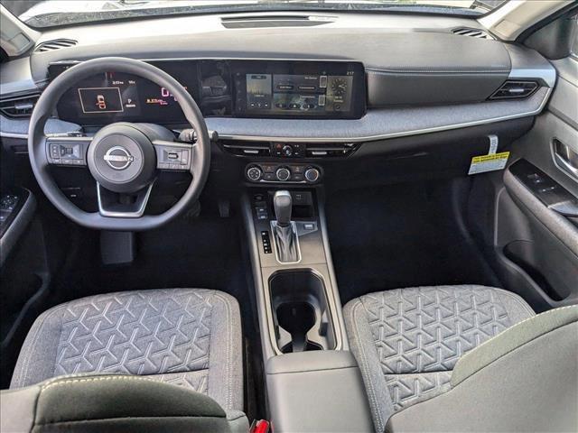 new 2025 Nissan Kicks car, priced at $25,004