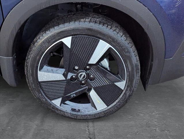 new 2025 Nissan Kicks car, priced at $28,573