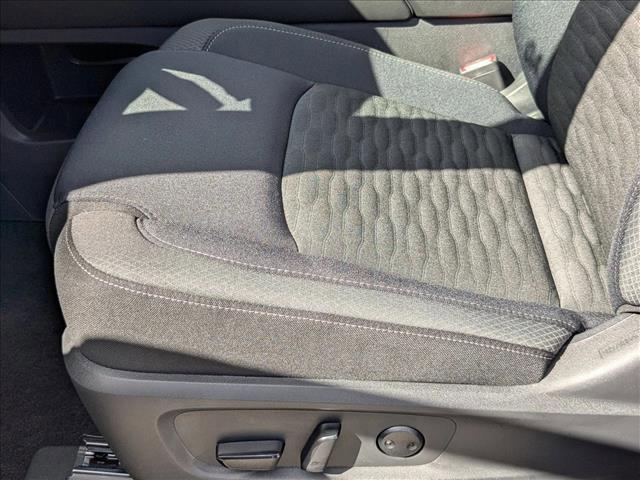 new 2025 Nissan Pathfinder car, priced at $34,678