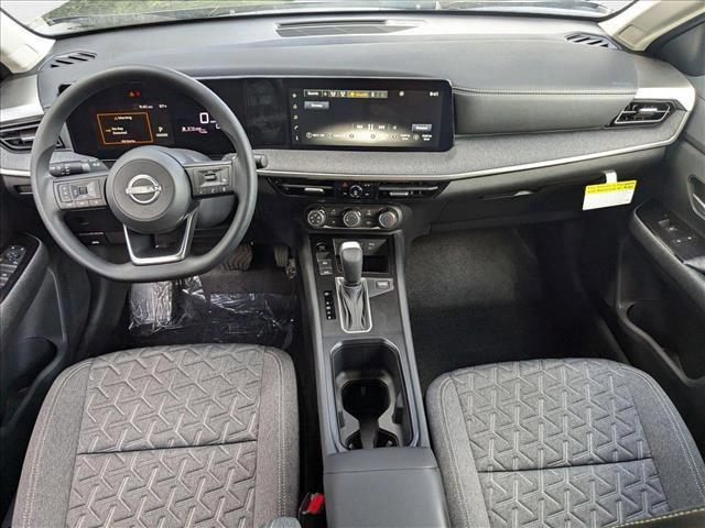 new 2025 Nissan Kicks car, priced at $24,004
