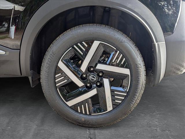 new 2025 Nissan Kicks car, priced at $25,004
