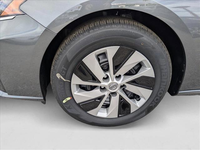 new 2025 Nissan Altima car, priced at $26,995