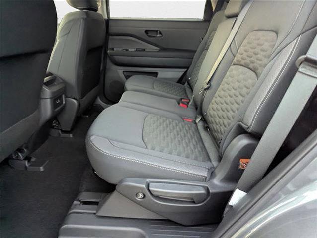 new 2025 Nissan Pathfinder car, priced at $31,363