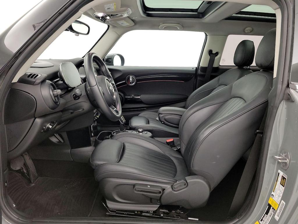 used 2023 MINI SE Hardtop car, priced at $22,998