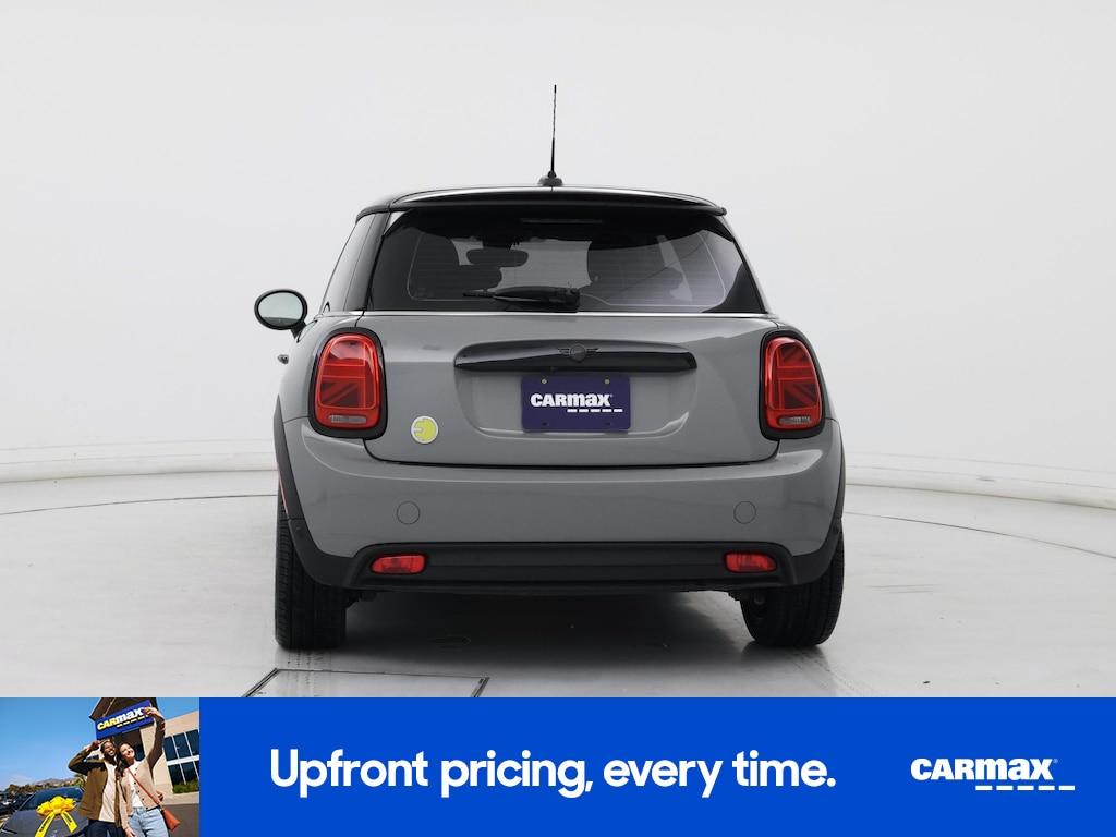 used 2023 MINI SE Hardtop car, priced at $22,998