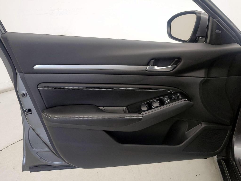 used 2023 Nissan Altima car, priced at $21,998