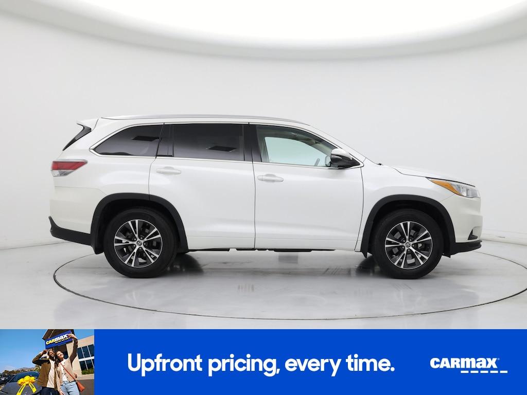 used 2016 Toyota Highlander car, priced at $27,998