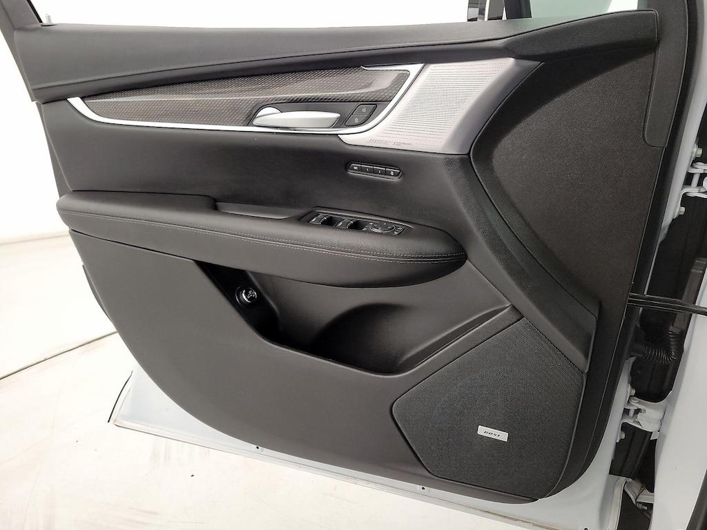 used 2024 Cadillac XT5 car, priced at $44,998