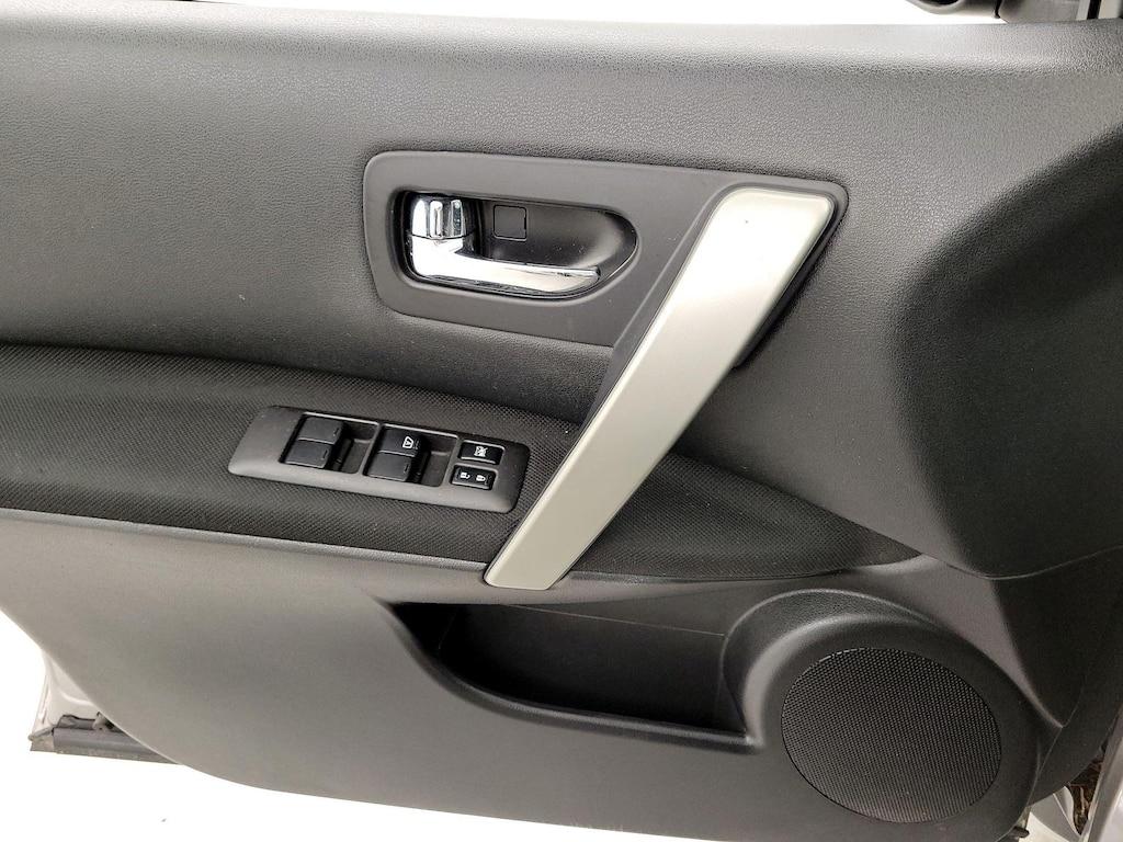 used 2014 Nissan Rogue Select car, priced at $12,998
