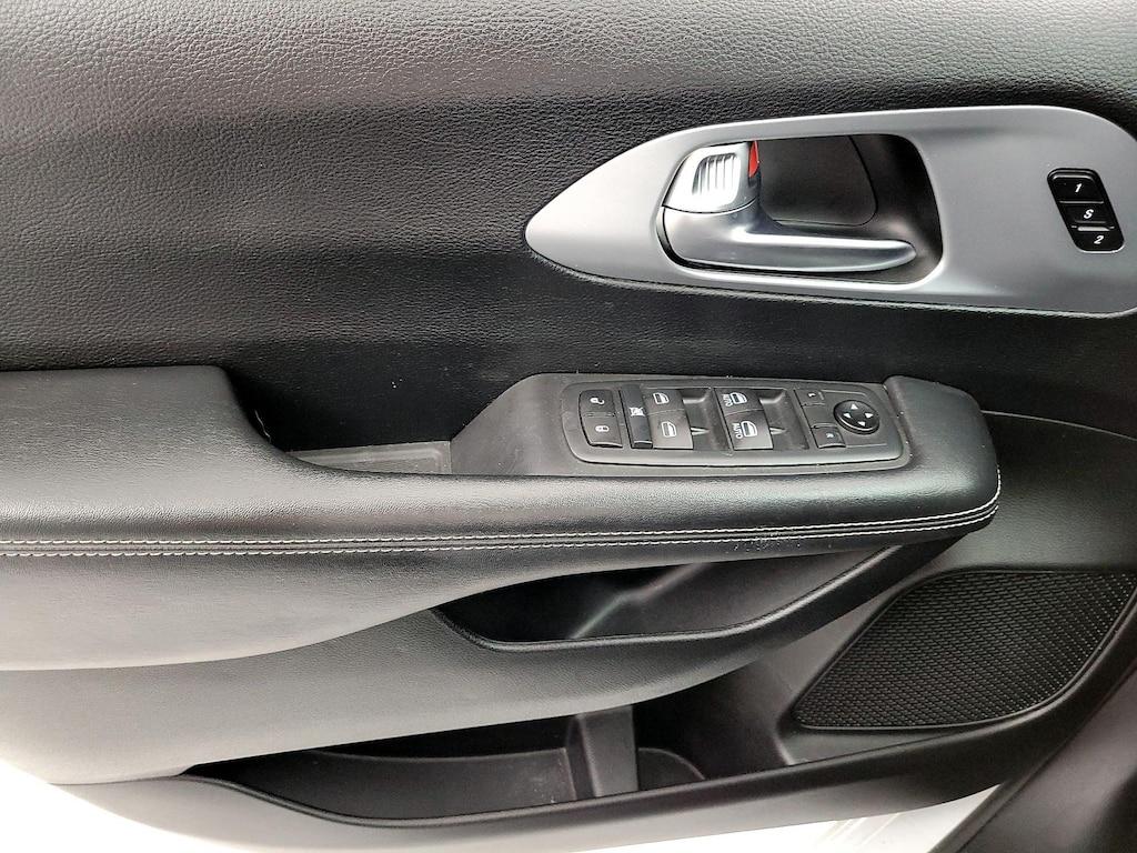 used 2020 Chrysler Pacifica car, priced at $25,998