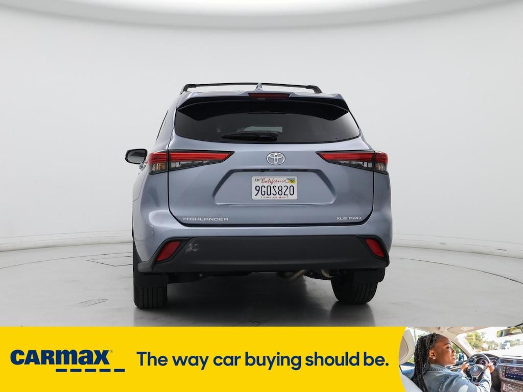 used 2023 Toyota Highlander car, priced at $42,998