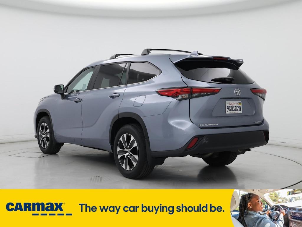 used 2023 Toyota Highlander car, priced at $42,998