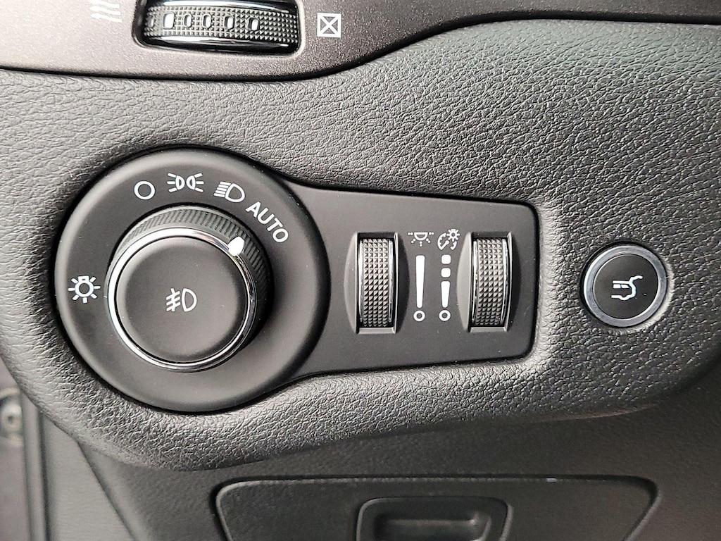 used 2020 Jeep Cherokee car, priced at $23,998
