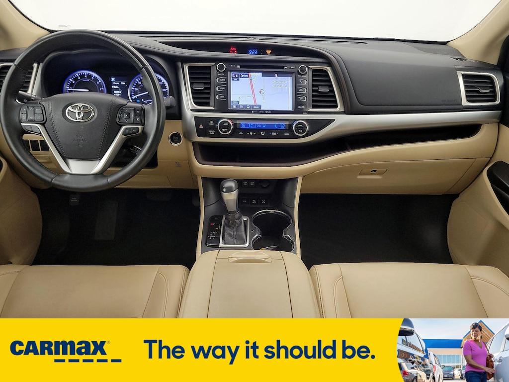 used 2019 Toyota Highlander car, priced at $30,998