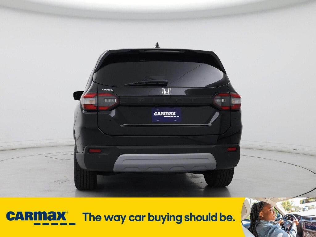 used 2025 Honda Pilot car, priced at $40,998