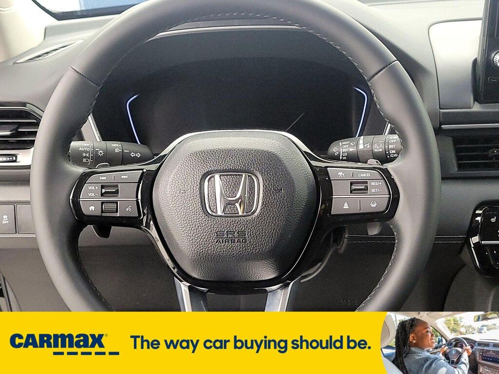 used 2025 Honda Pilot car, priced at $40,998