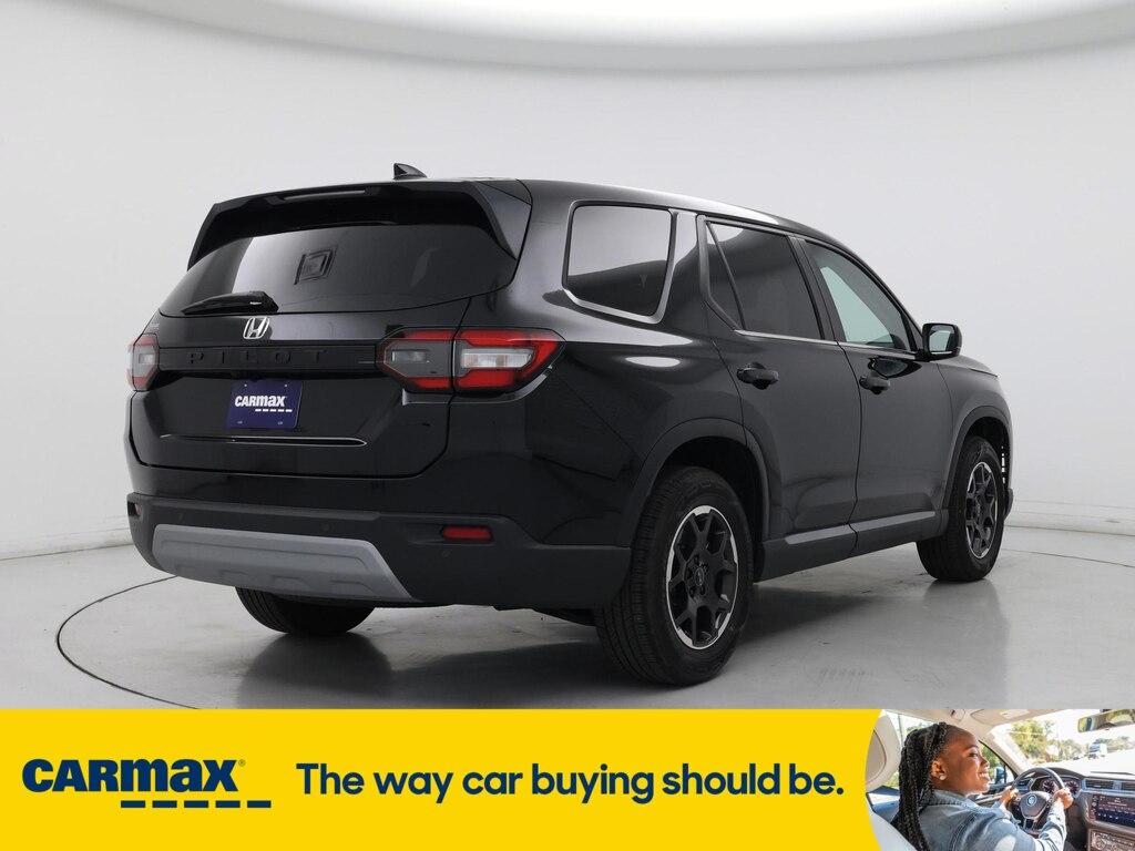 used 2025 Honda Pilot car, priced at $40,998
