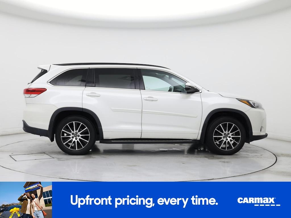 used 2018 Toyota Highlander car, priced at $32,998