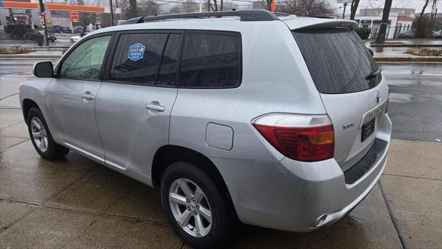 used 2009 Toyota Highlander car, priced at $13,990