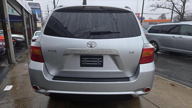 used 2009 Toyota Highlander car, priced at $13,990