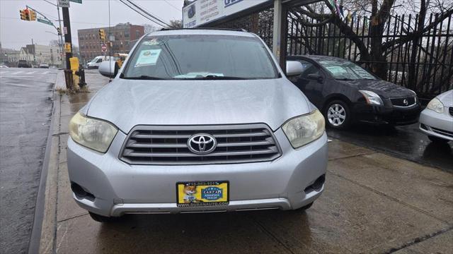 used 2009 Toyota Highlander car, priced at $13,990