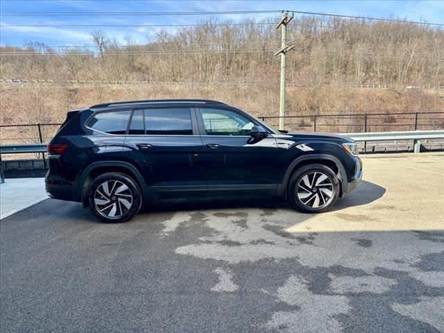 new 2024 Volkswagen Atlas car, priced at $45,350