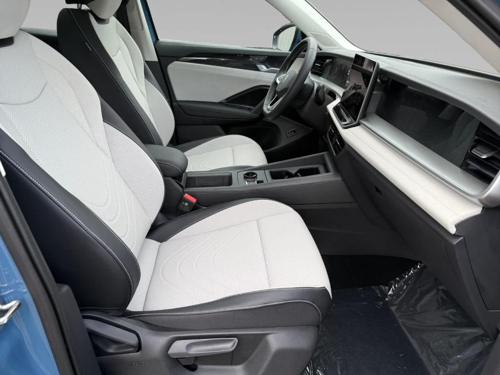 new 2025 Volkswagen Tiguan car, priced at $37,121