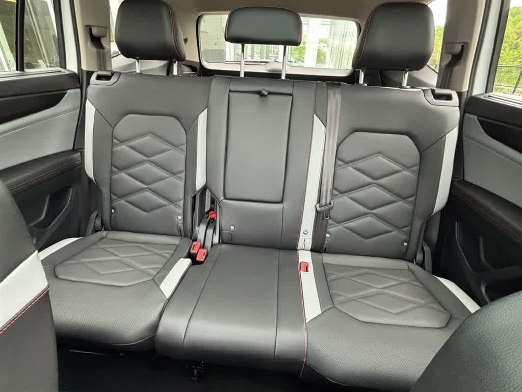 new 2025 Volkswagen Atlas car, priced at $47,671