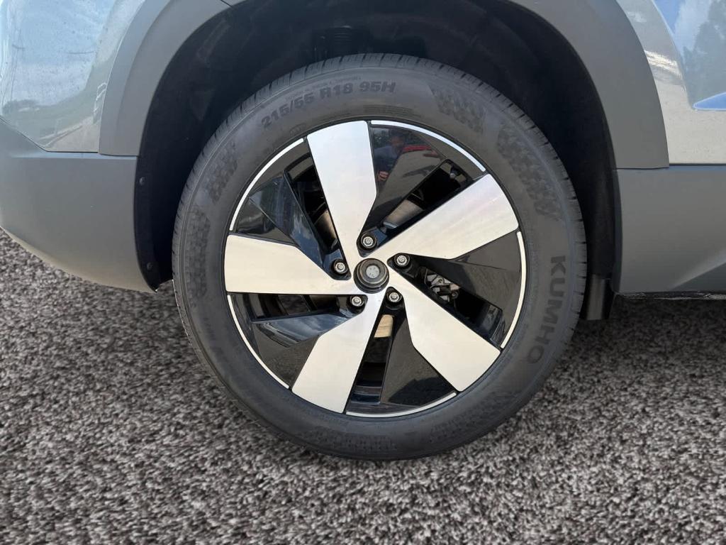 new 2025 Volkswagen Taos car, priced at $27,321