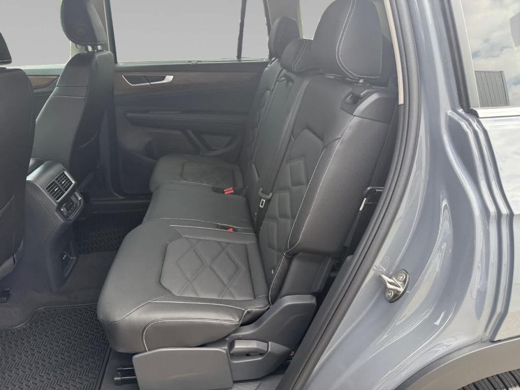 new 2026 Volkswagen Atlas car, priced at $47,964
