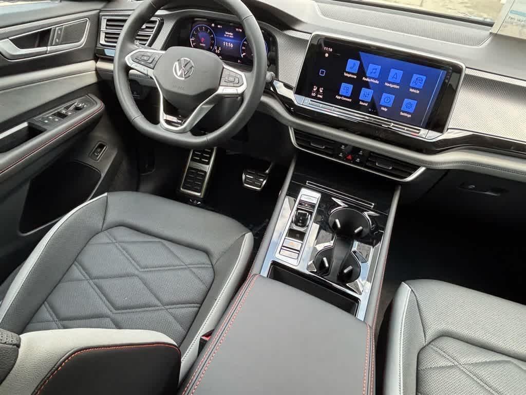 new 2025 Volkswagen Atlas car, priced at $49,721