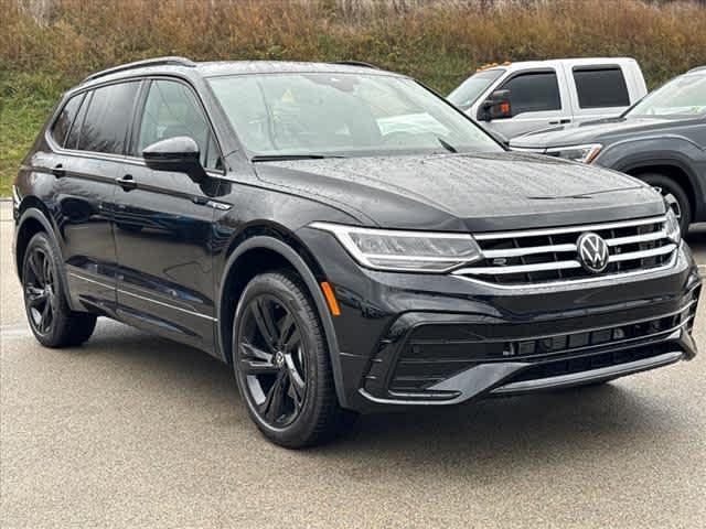 new 2024 Volkswagen Tiguan car, priced at $36,596