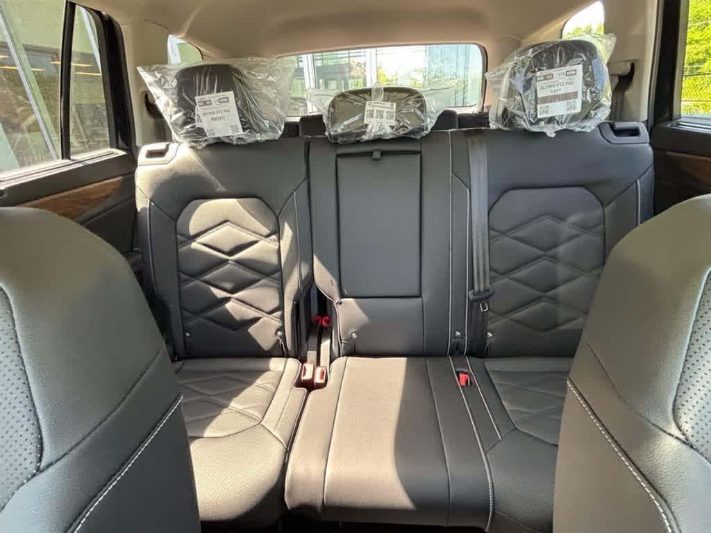 new 2025 Volkswagen Atlas car, priced at $47,235