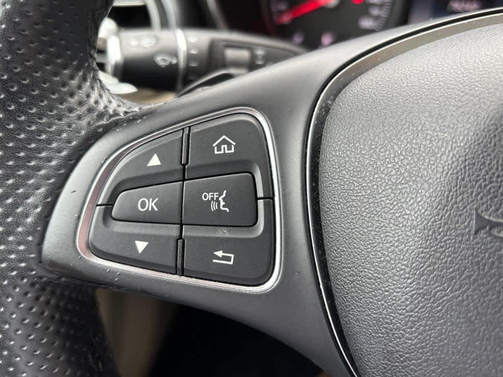 used 2018 Mercedes-Benz GLC 300 car, priced at $17,726