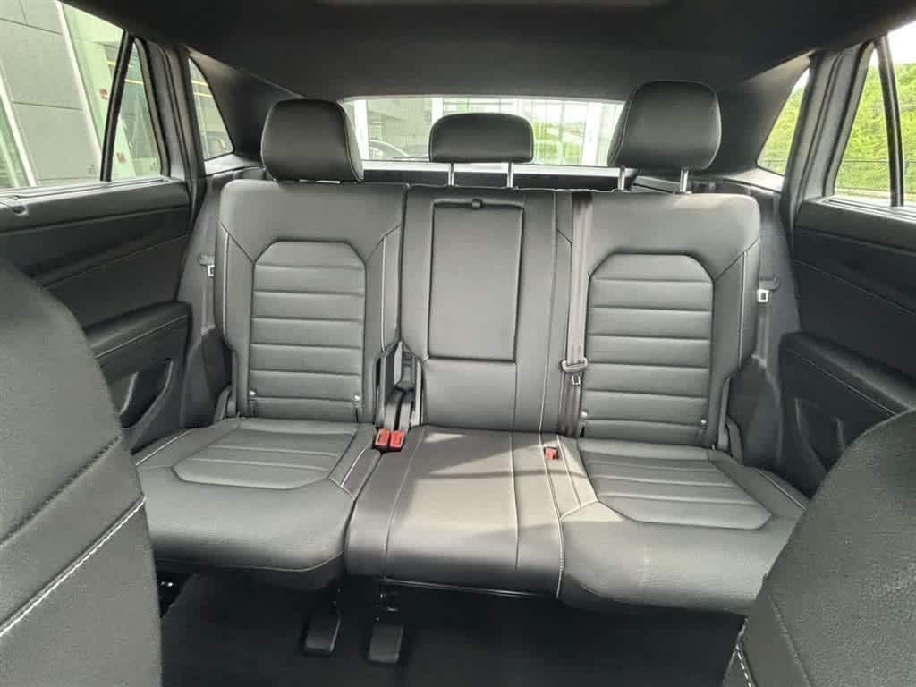 new 2025 Volkswagen Atlas Cross Sport car, priced at $50,876