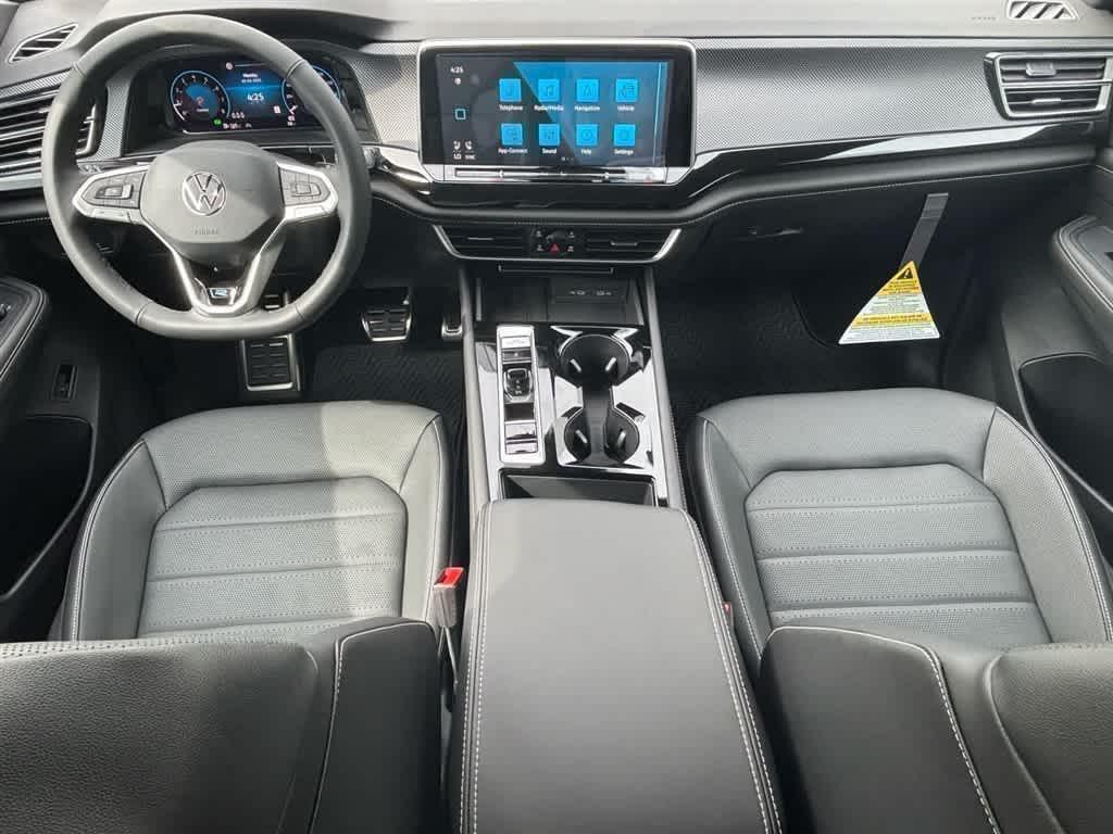 new 2025 Volkswagen Atlas Cross Sport car, priced at $50,876