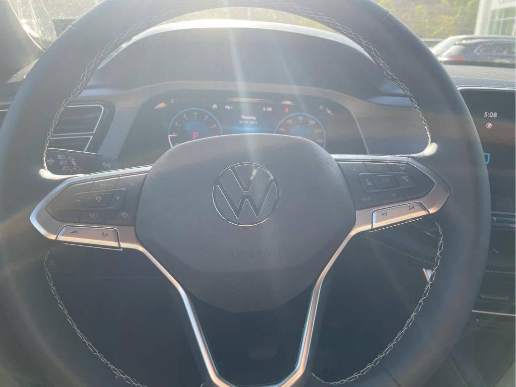 new 2025 Volkswagen Atlas Cross Sport car, priced at $41,216
