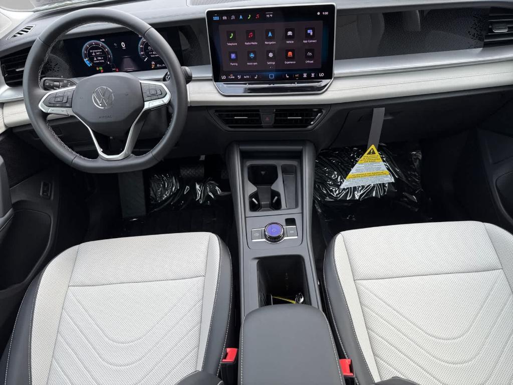 new 2025 Volkswagen Tiguan car, priced at $36,076