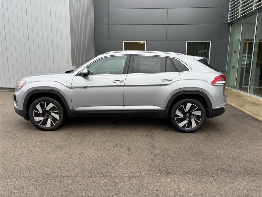 new 2024 Volkswagen Atlas Cross Sport car, priced at $45,151
