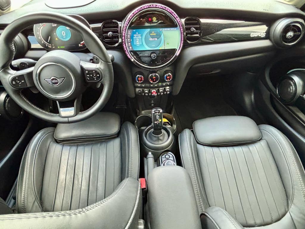 used 2023 MINI Hardtop car, priced at $27,994