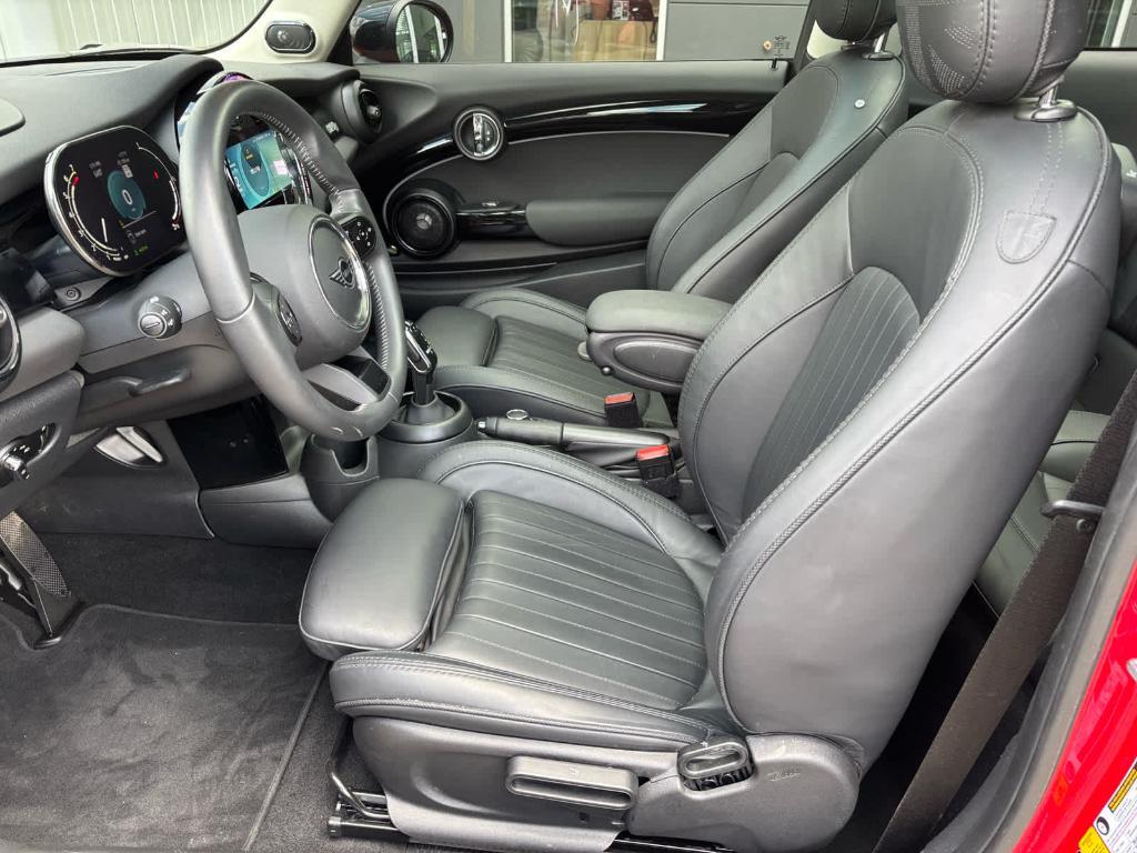 used 2023 MINI Hardtop car, priced at $27,994