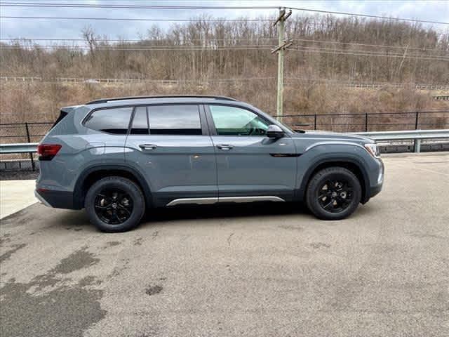 new 2025 Volkswagen Atlas car, priced at $47,906