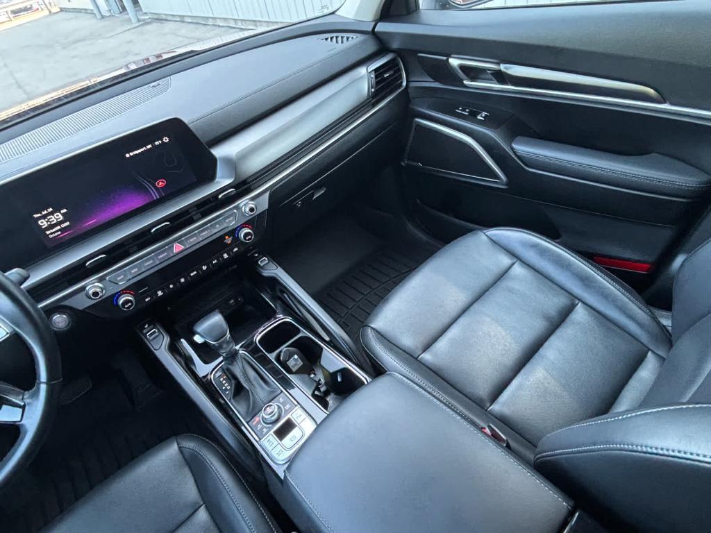 used 2024 Kia Telluride car, priced at $35,600