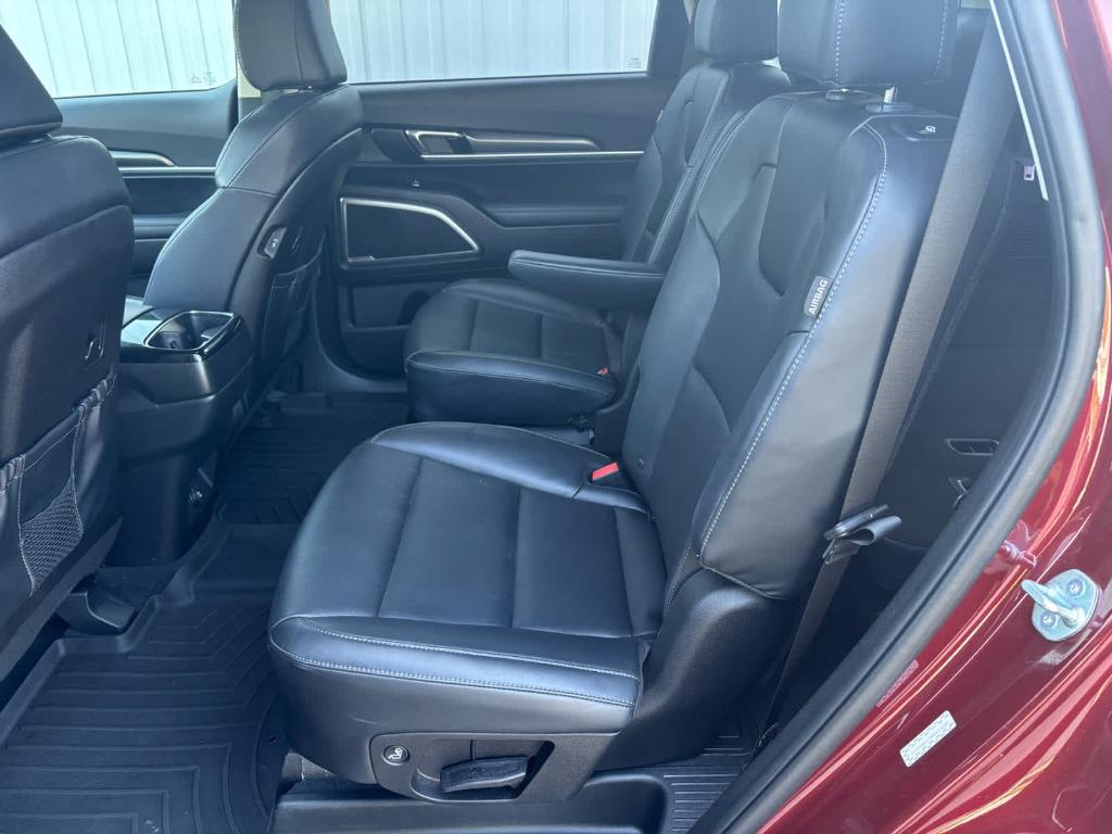 used 2024 Kia Telluride car, priced at $35,600