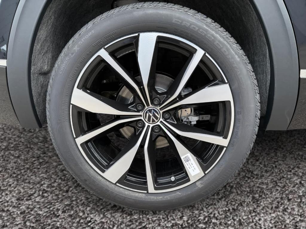 new 2026 Volkswagen Atlas car, priced at $57,063